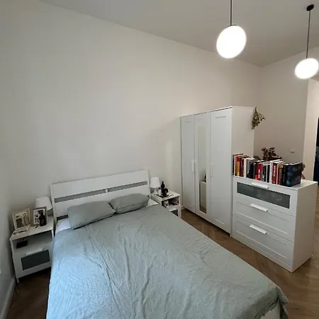 The House With Two Heads Apartment